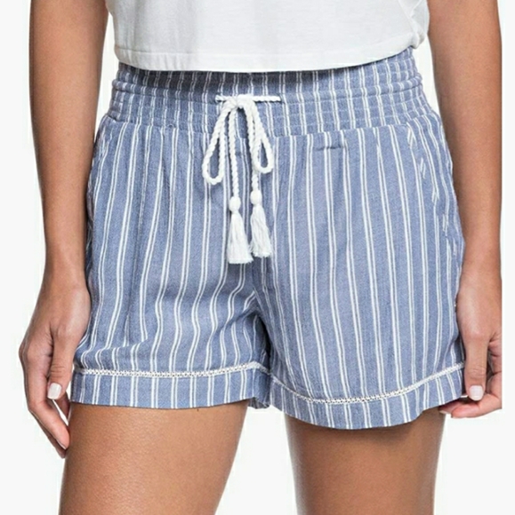 Roxy Pants - **HP**Nwt Roxy striped shorts, size small